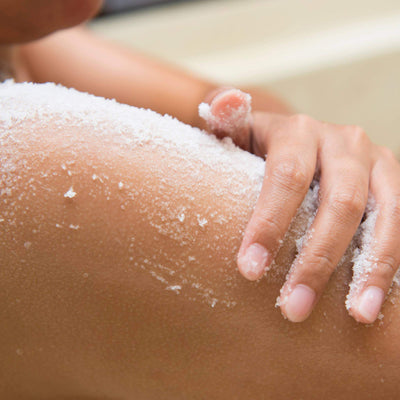 A simple Dead Sea salt scrub recipe that leaves your skin soft, dewy and glowing