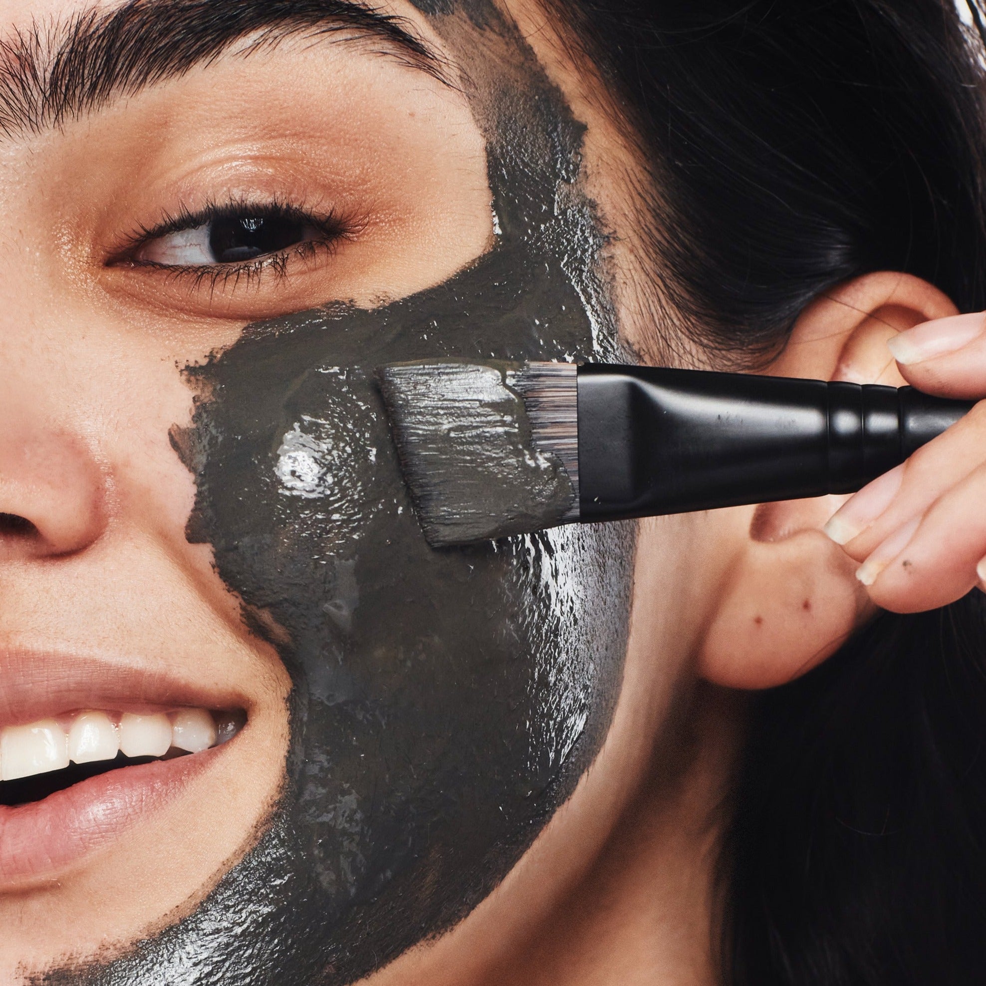 I Tried a Magnetic Face Mask to Clear My Blackheads—Here's What